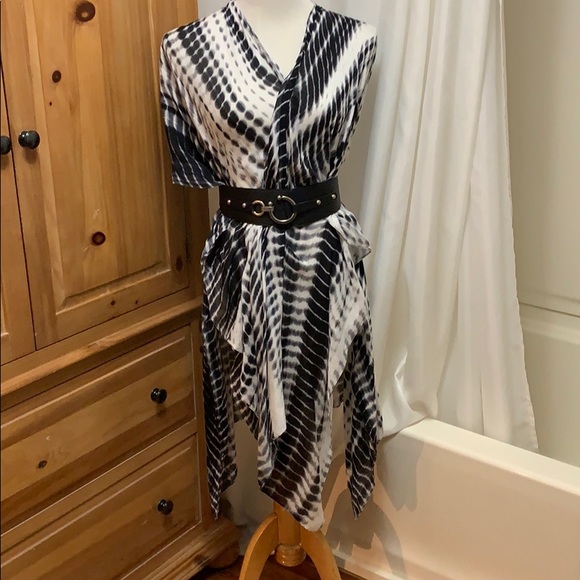 SOLD Michael Stars Ruana - Picture 6 of 6